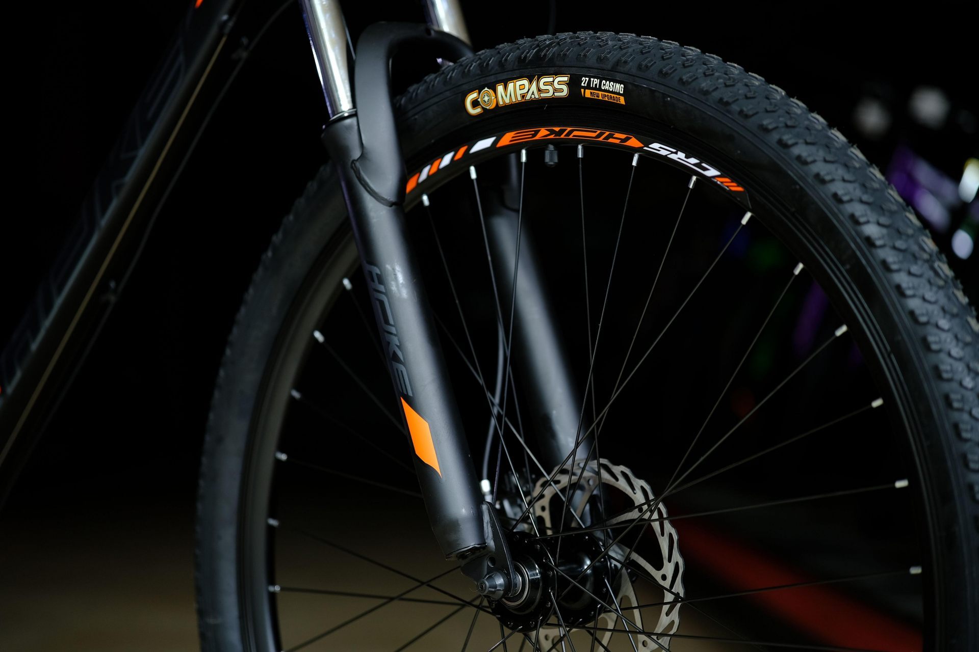 Обод 29 двойной, втулки алюминиевые на промподшипниках
 HOKE 4 Way 29 HD матовый чёрный-оранжевый 19